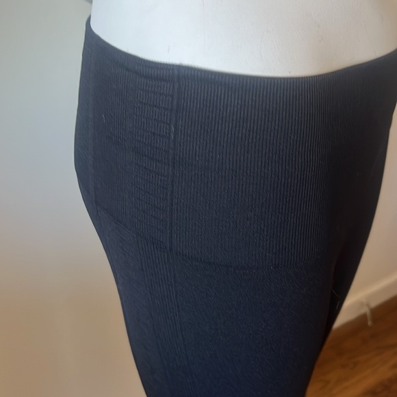 Gymshark Black Leggings - Picture 8 of 16
